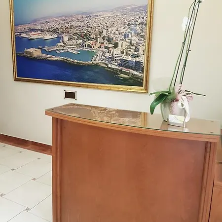 Hotel Lena 2*