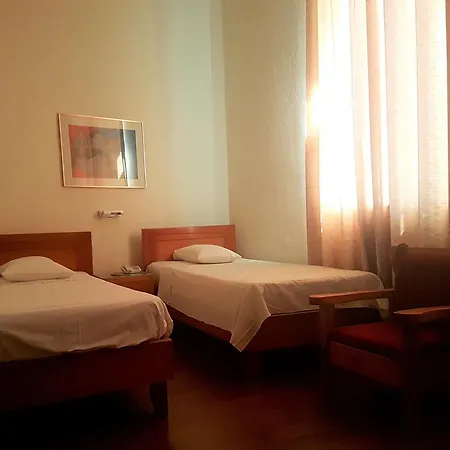 Lena Hotel