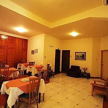 Lena Hotel